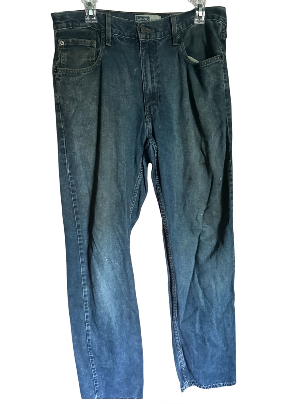 Signature Levi strauss distressed relaxed fit men’s denim blue Jeans 34 x 34
